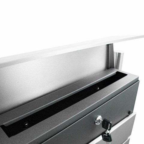 Skrzynka podwójna wolnostojąca na listy z gazetnikiem na stojaku inox Skrzynka podwójna wolnostojąca na listy z gazetnikiem na stojaku inox